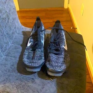 Men’s size 11 (women 12.5) Nike Vapor Max